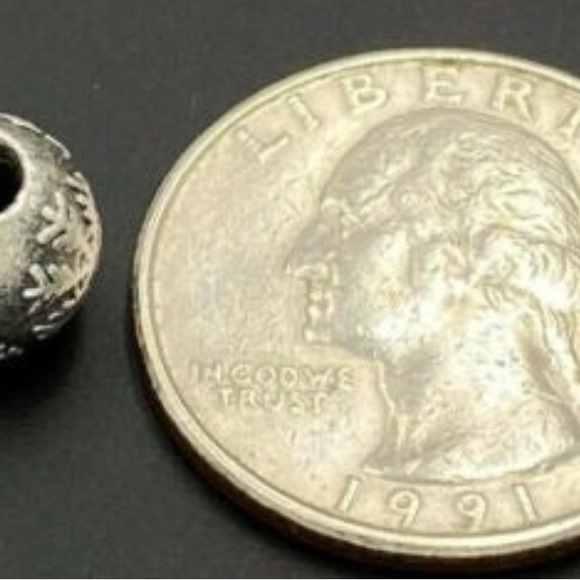 Trollbeads snowflake charm - Picture 3 of 5